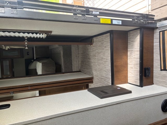 2018 Crusader Prime Time Crusader fifth-wheel R in Winnipeg, Manitoba - 32 - w1024h768px
