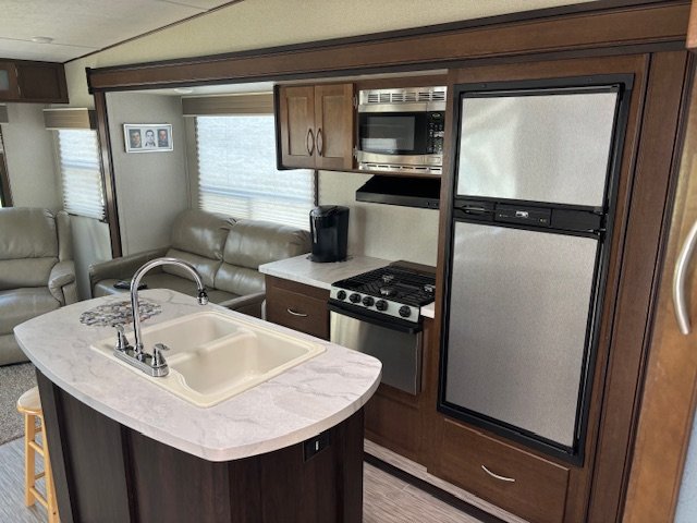 2018 Crusader Prime Time Crusader fifth-wheel R in Winnipeg, Manitoba - 15 - w1024h768px