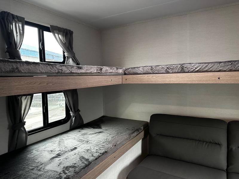 2025 Gulf Stream Conquest BUNKHOUSE - SOFA/DINETTE SUPER SLIDE - FRONT QUEEN in Winnipeg, Manitoba - 21 - w1024h768px