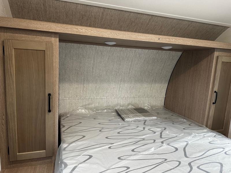 2025 Gulf Stream Conquest BUNKHOUSE - SOFA/DINETTE SUPER SLIDE - FRONT QUEEN in Winnipeg, Manitoba - 13 - w1024h768px