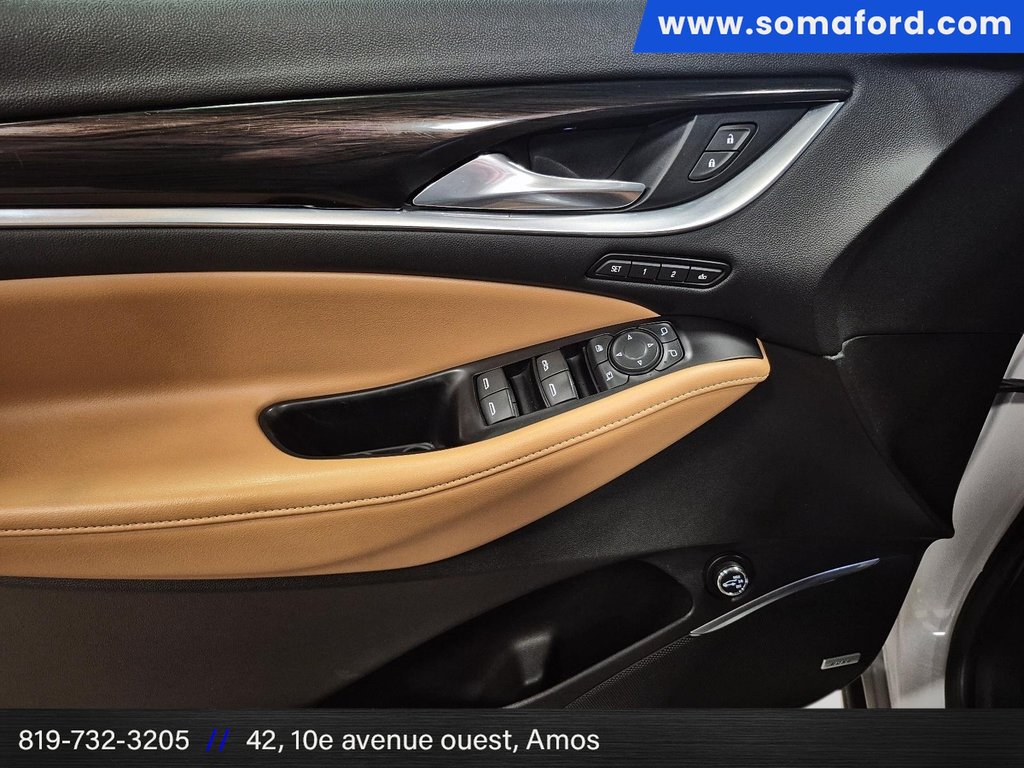 Buick Enclave Premium 2018 à Amos, Québec - 11 - w1024h768px