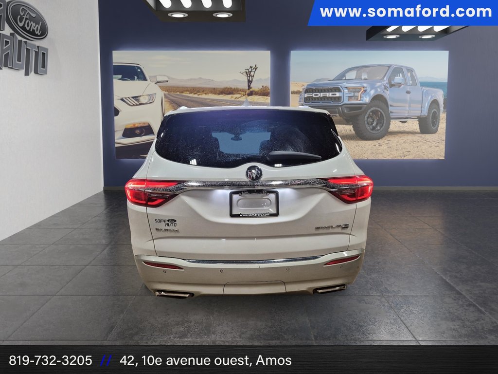 Buick Enclave Premium 2018 à Amos, Québec - 3 - w1024h768px