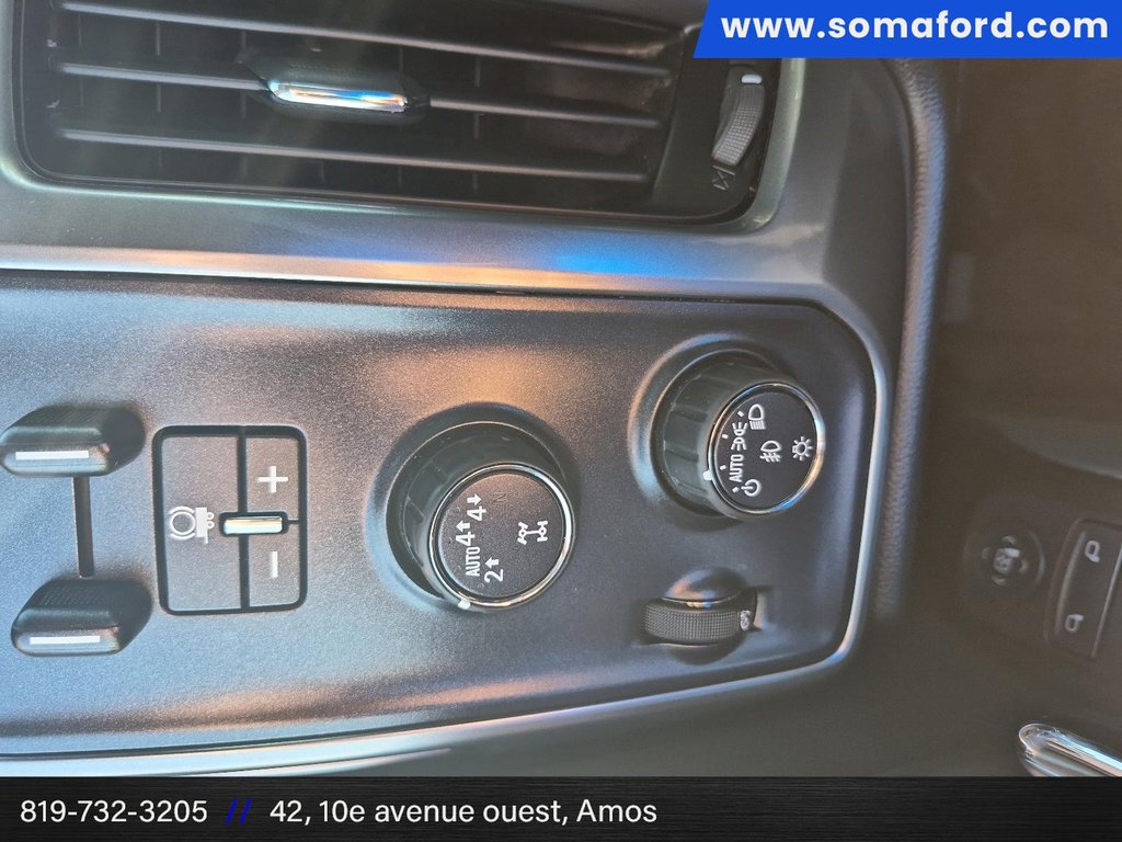 Chevrolet Silverado 1500 LT 2017 à Amos, Québec - 15 - w1024h768px