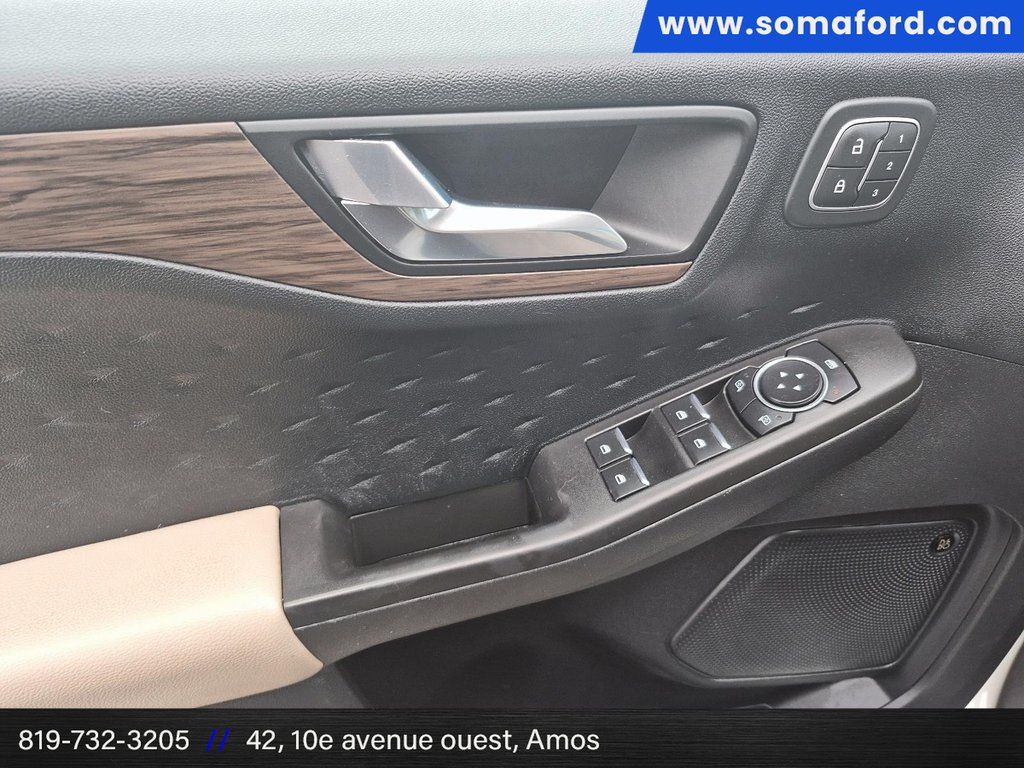 Ford Escape Titanium 2020 à Amos, Québec - 11 - w1024h768px