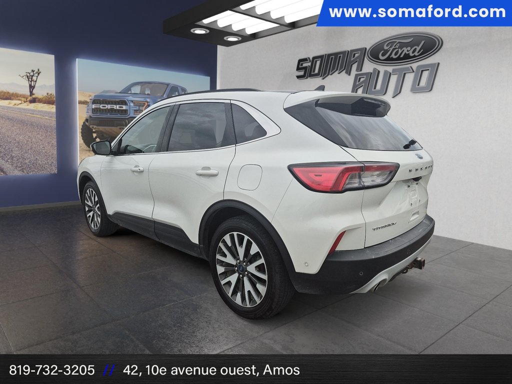 Ford Escape Titanium 2020 à Amos, Québec - 4 - w1024h768px