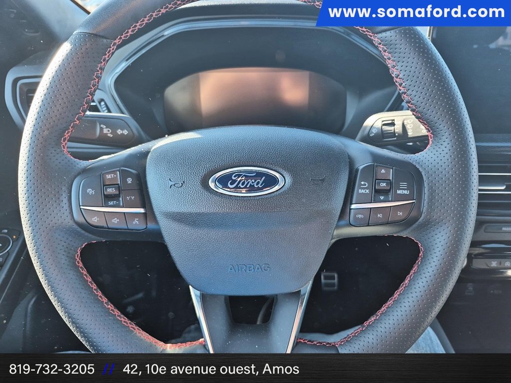 Ford Escape ST-Line Select 2023 à Amos, Québec - 11 - w1024h768px