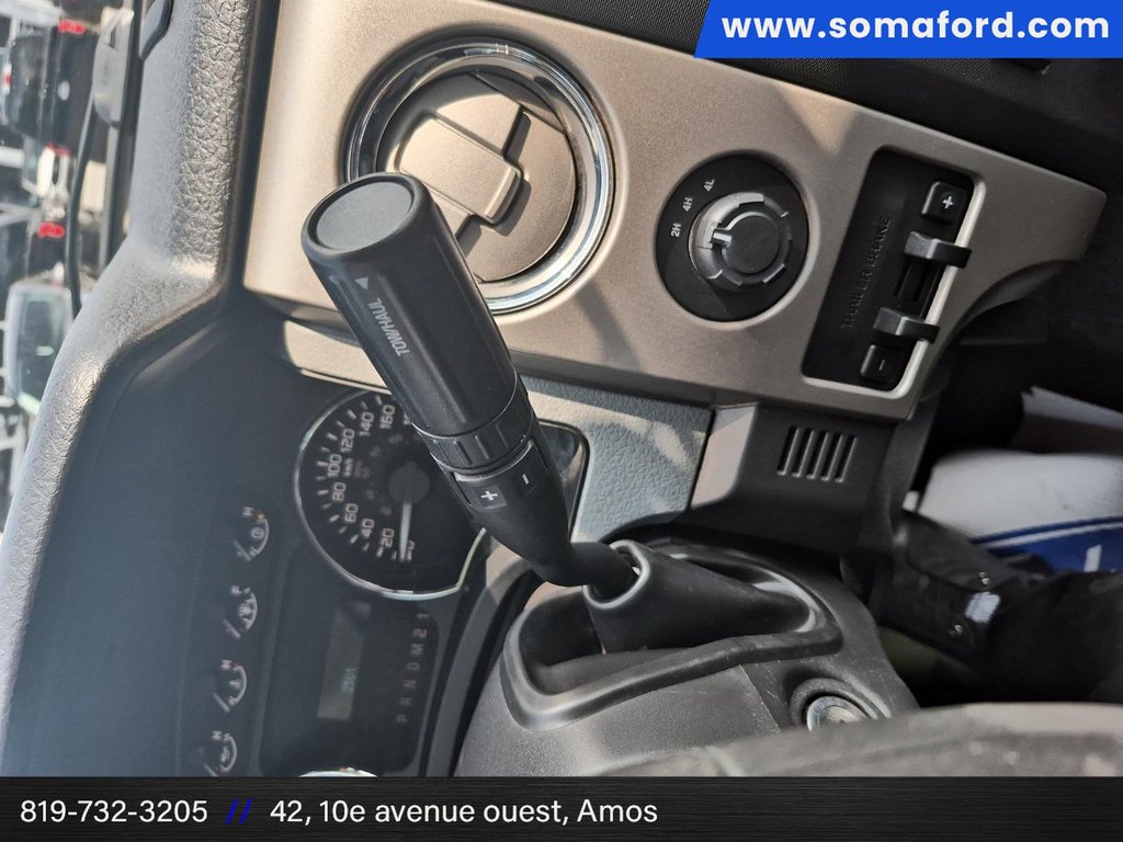 2011 Ford F-150 XLT in Amos, Quebec - 12 - w1024h768px