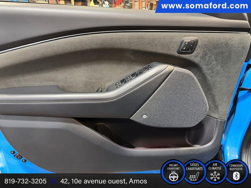 2022 Ford Mustang Mach-E GT Performance Edition in Amos, Quebec - 10 - w1024h768px