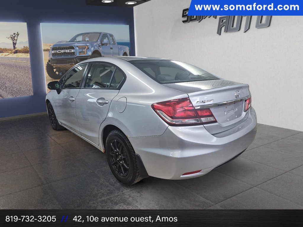 2015 Honda Civic Sedan LX in Amos, Quebec - 4 - w1024h768px