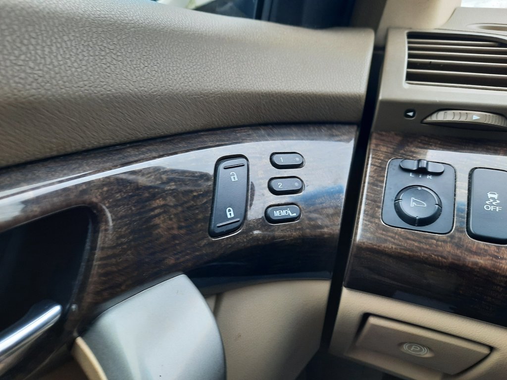 2011 Acura MDX Tech Pkg in Hebbville, Nova Scotia - 12 - w1024h768px