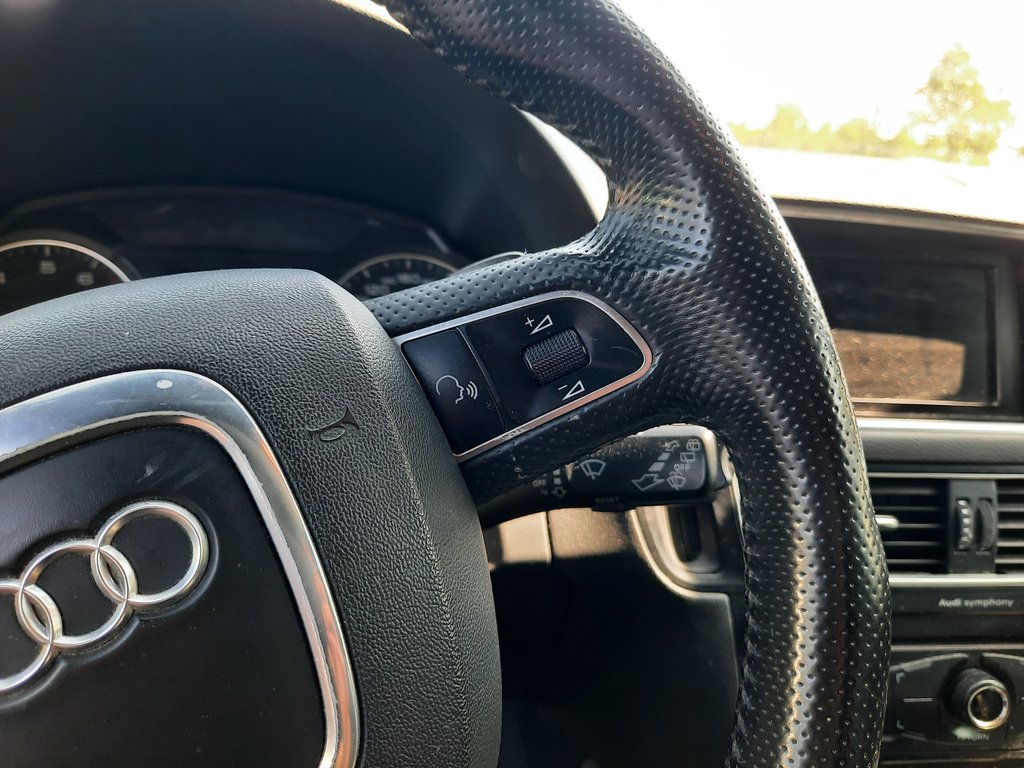 2010 Audi Q5 3.2L Premium in Hebbville, Nova Scotia - 13 - w1024h768px