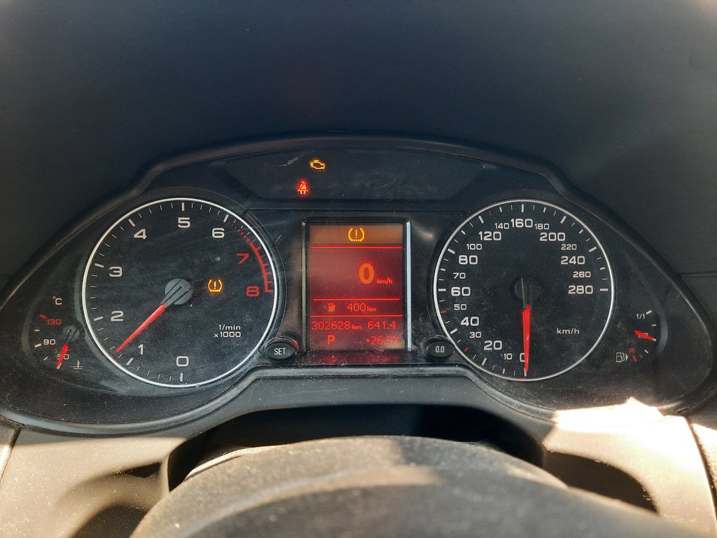 2010 Audi Q5 3.2L Premium in Hebbville, Nova Scotia - 15 - w1024h768px
