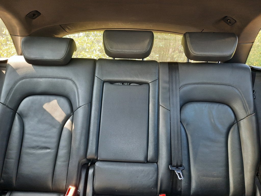 2010 Audi Q5 3.2L Premium in Hebbville, Nova Scotia - 23 - w1024h768px