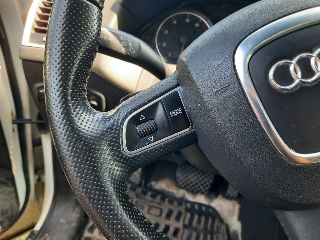 2010 Audi Q5 3.2L Premium in Hebbville, Nova Scotia - 12 - w1024h768px