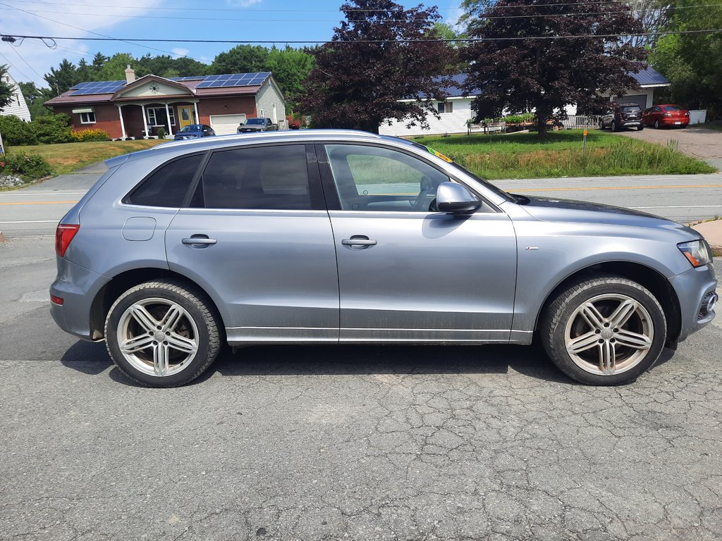 2010 Audi Q5 3.2L Premium in Hebbville, Nova Scotia - 6 - w1024h768px