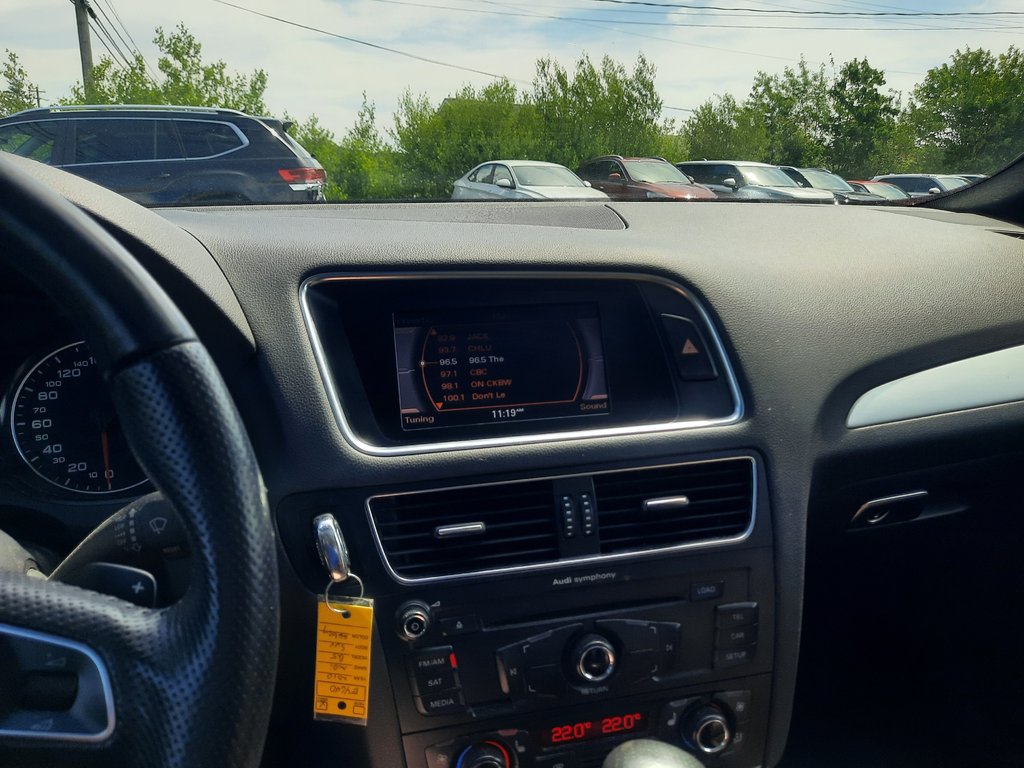 2010 Audi Q5 3.2L Premium in Hebbville, Nova Scotia - 17 - w1024h768px