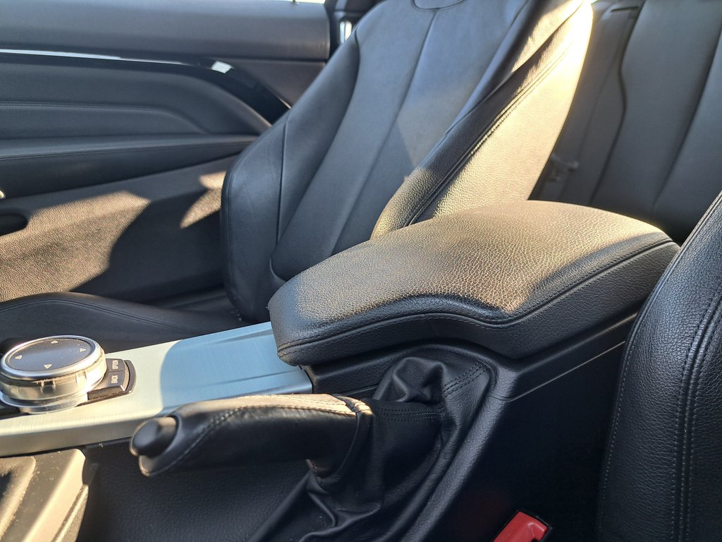 2014 BMW 4 Series 435i xDrive in Hebbville, Nova Scotia - 21 - w1024h768px