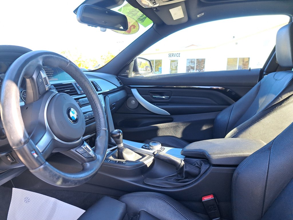 2014 BMW 4 Series 435i xDrive in Hebbville, Nova Scotia - 4 - w1024h768px