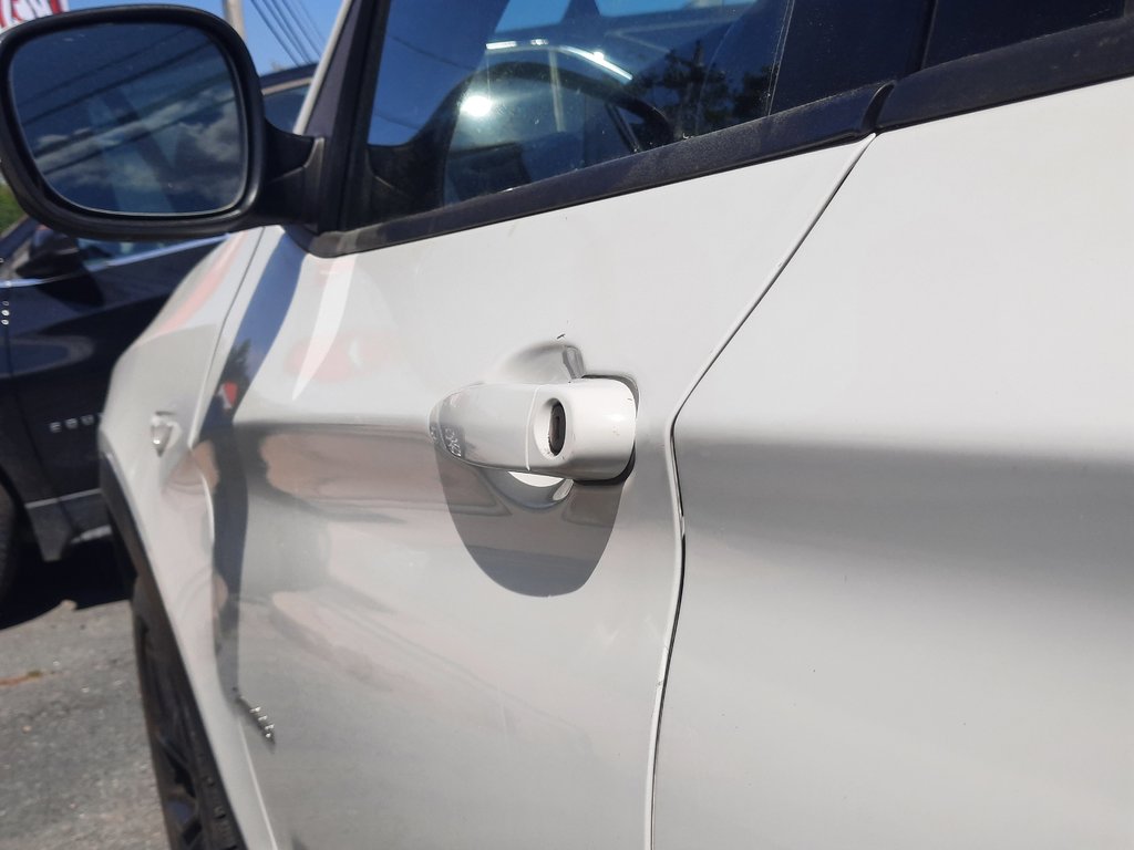 2013 BMW X3 28i in Hebbville, Nova Scotia - 9 - w1024h768px