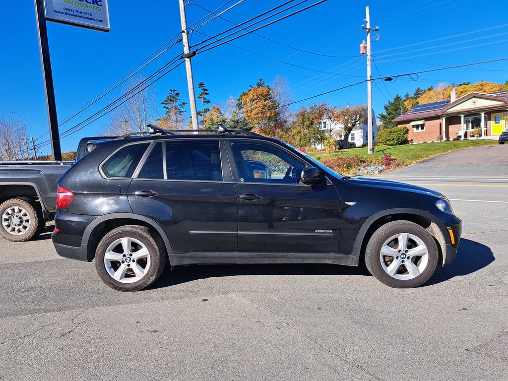 2011 BMW X5 35i in Hebbville, Nova Scotia - 5 - w1024h768px