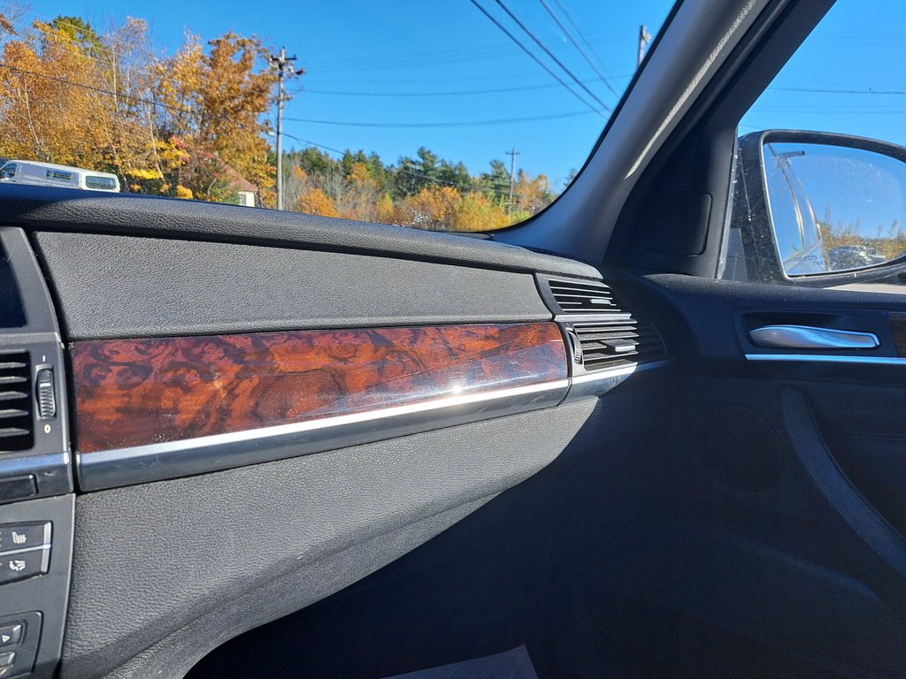 2011 BMW X5 35i in Hebbville, Nova Scotia - 18 - w1024h768px
