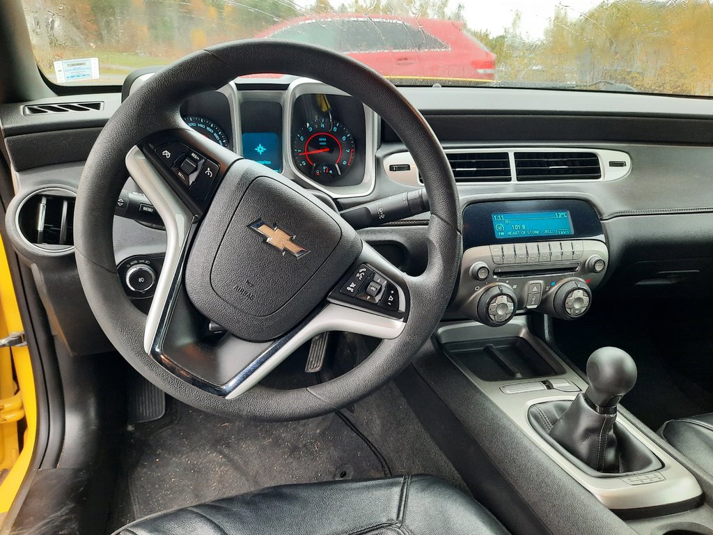 2012 Chevrolet Camaro 1LT in Hebbville, Nova Scotia - 22 - w1024h768px