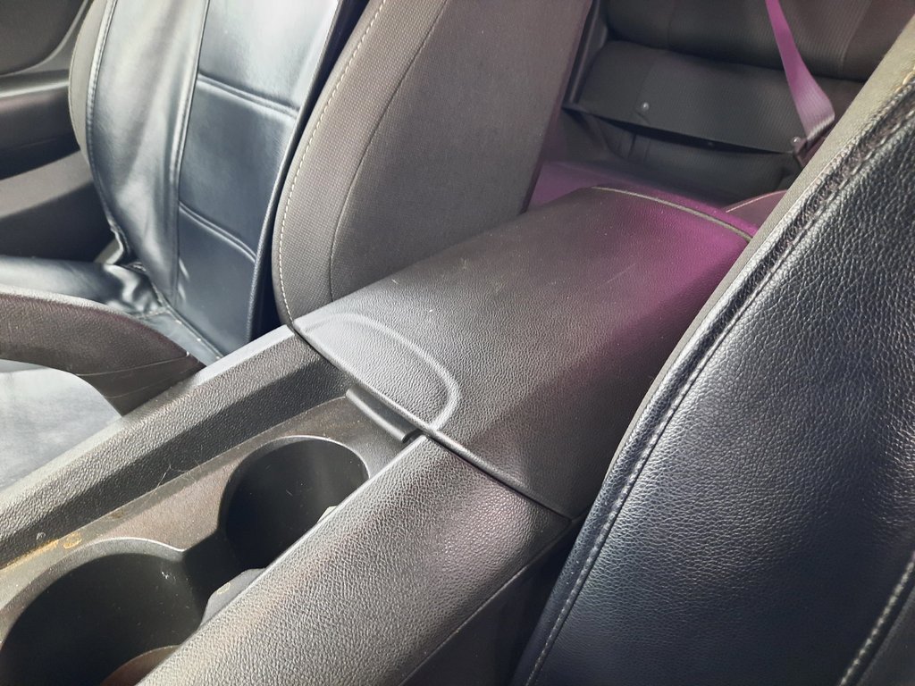 2012 Chevrolet Camaro 1LT in Hebbville, Nova Scotia - 15 - w1024h768px