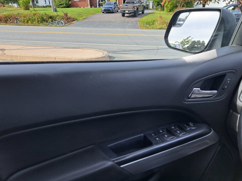 2017 Chevrolet Colorado 4WD LT in Hebbville, Nova Scotia - 8 - w1024h768px