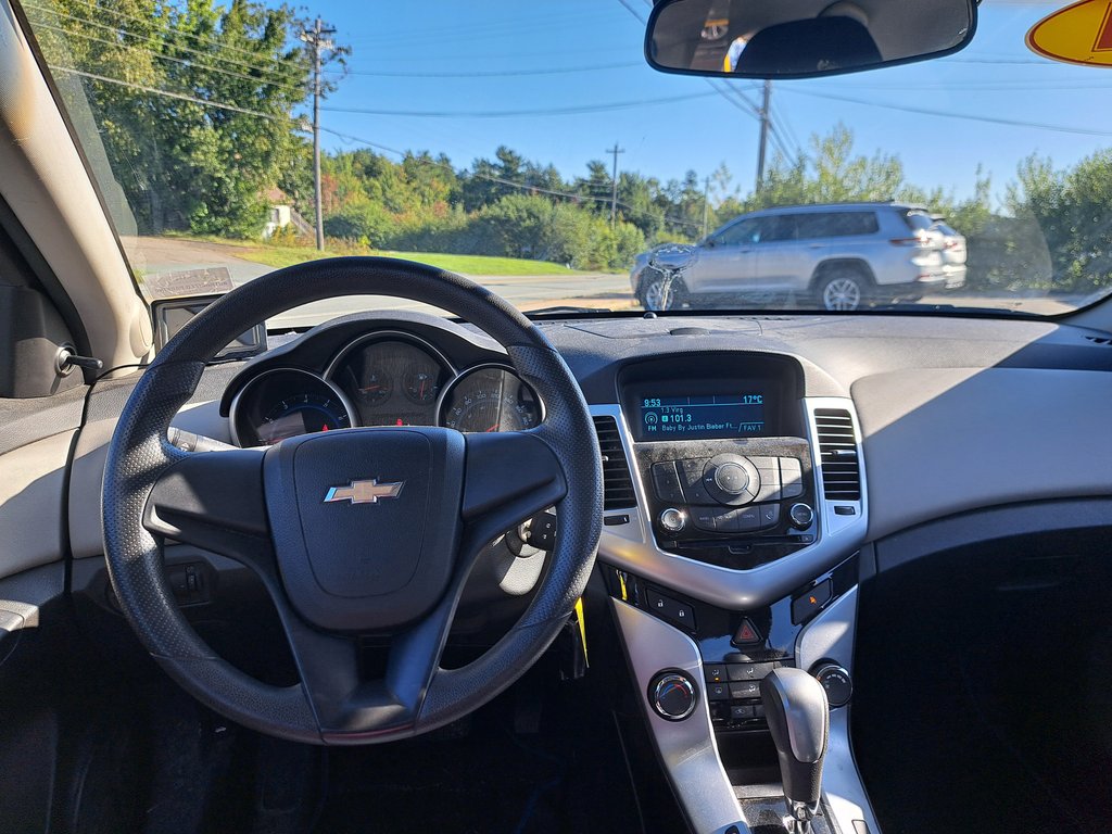 2011 Chevrolet Cruze LS+ w/1SB in Hebbville, Nova Scotia - 25 - w1024h768px