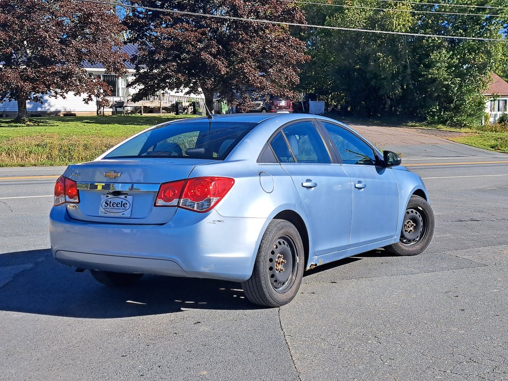 2011 Chevrolet Cruze LS+ w/1SB in Hebbville, Nova Scotia - 7 - w1024h768px