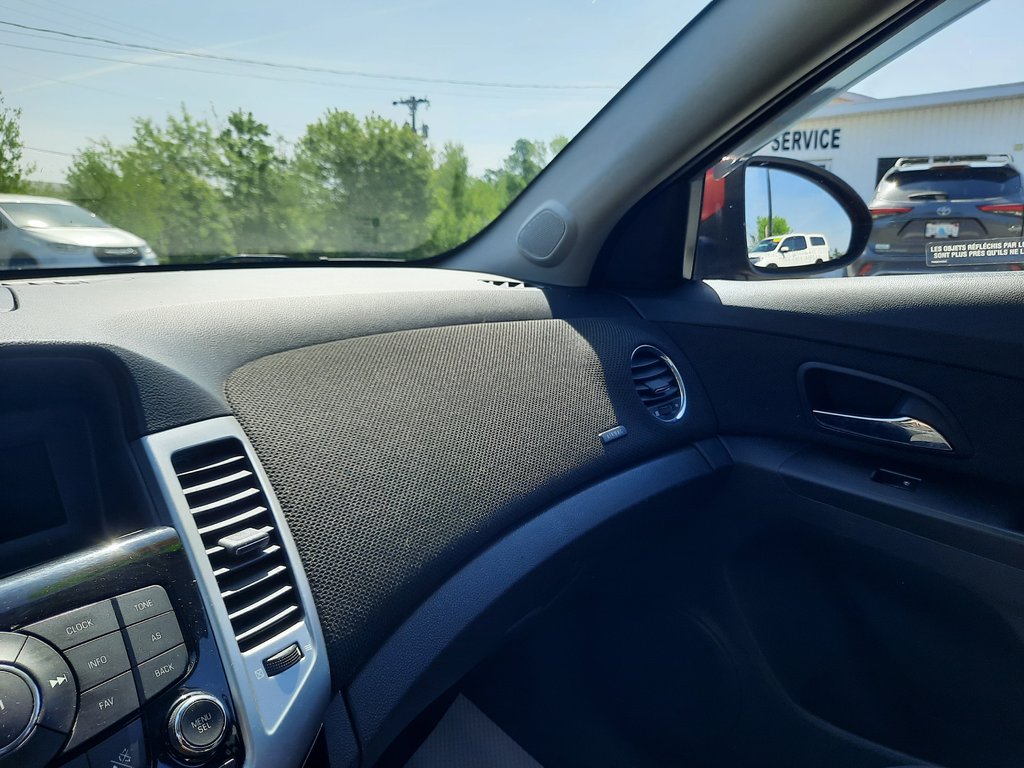 2012 Chevrolet Cruze LT Turbo w/1SA in Hebbville, Nova Scotia - 20 - w1024h768px