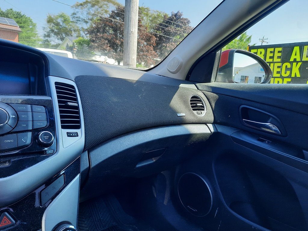 2014 Chevrolet Cruze 1LT in Hebbville, Nova Scotia - 16 - w1024h768px