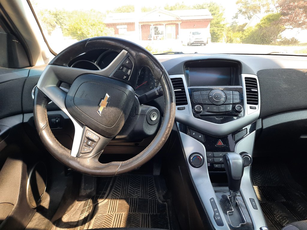 2014 Chevrolet Cruze 1LT in Hebbville, Nova Scotia - 23 - w1024h768px