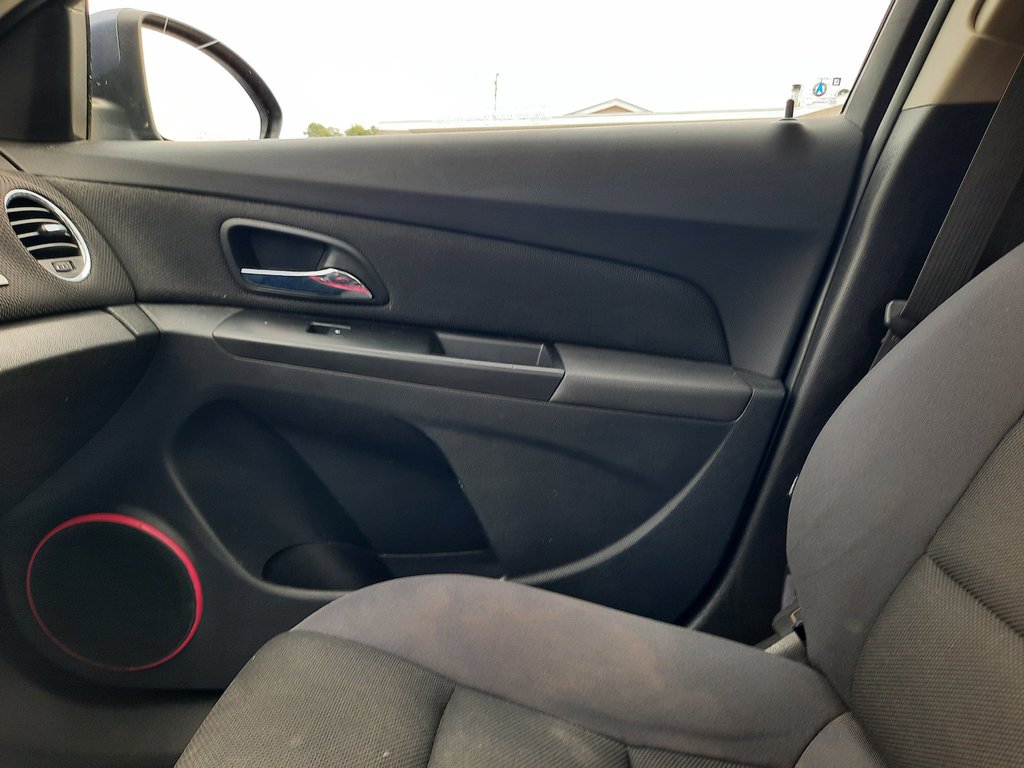 2014 Chevrolet Cruze 1LT in Hebbville, Nova Scotia - 20 - w1024h768px