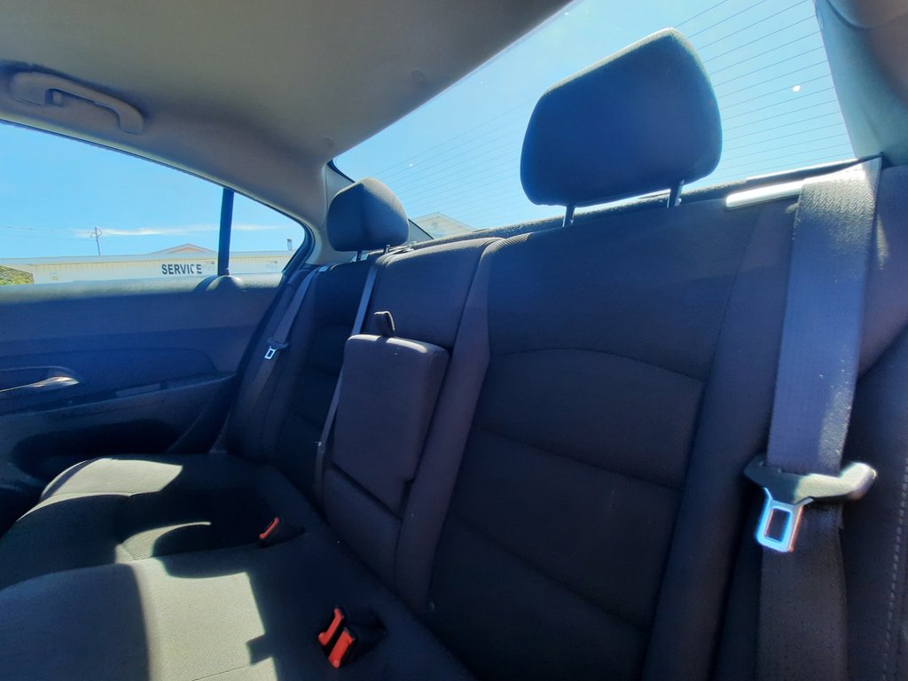 2014 Chevrolet Cruze 1LT in Hebbville, Nova Scotia - 22 - w1024h768px