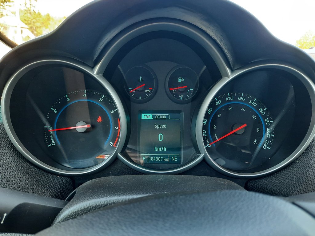2014 Chevrolet Cruze 1LT in Hebbville, Nova Scotia - 14 - w1024h768px