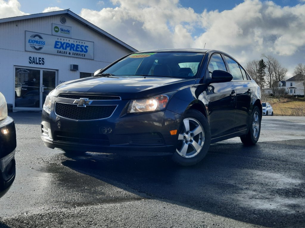 2014 Chevrolet Cruze 2LT in Hebbville, Nova Scotia - 1 - w1024h768px