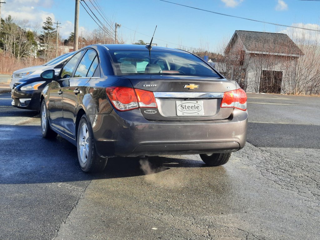 2014 Chevrolet Cruze 2LT in Hebbville, Nova Scotia - 8 - w1024h768px