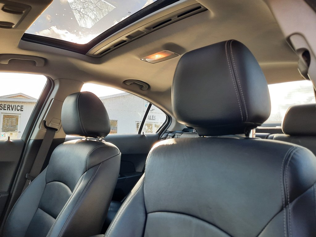 2014 Chevrolet Cruze 2LT in Hebbville, Nova Scotia - 4 - w1024h768px
