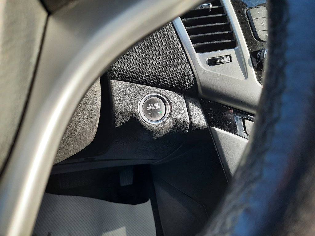 2014 Chevrolet Cruze 2LT in Hebbville, Nova Scotia - 15 - w1024h768px