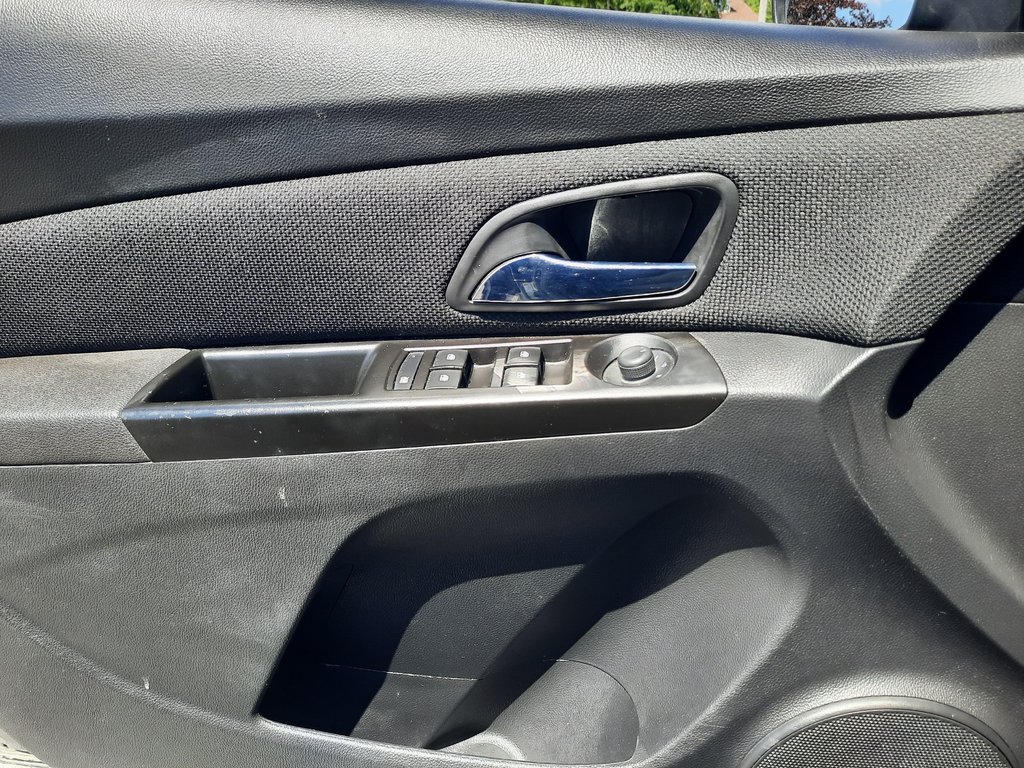 2014 Chevrolet Cruze Diesel in Hebbville, Nova Scotia - 9 - w1024h768px