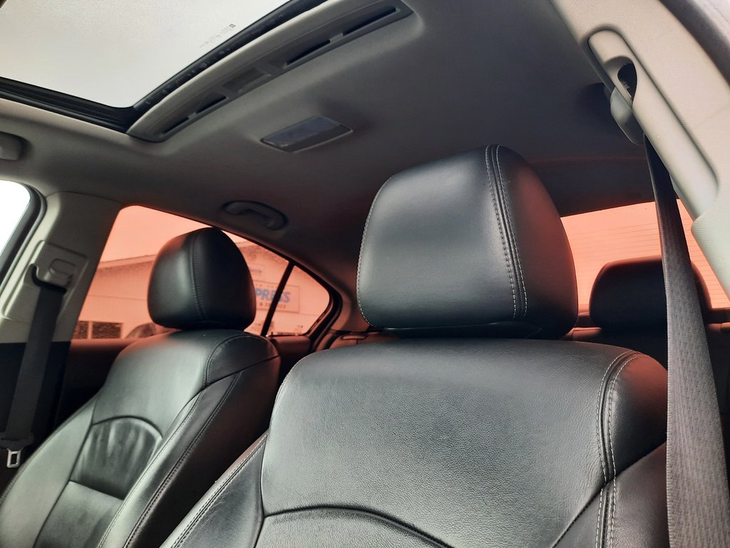 2015 Chevrolet Cruze 2LT in Hebbville, Nova Scotia - 3 - w1024h768px