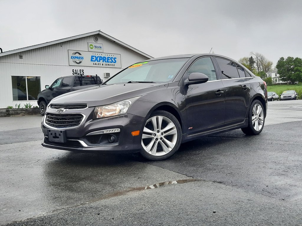 2015 Chevrolet Cruze 2LT in Hebbville, Nova Scotia - 1 - w1024h768px