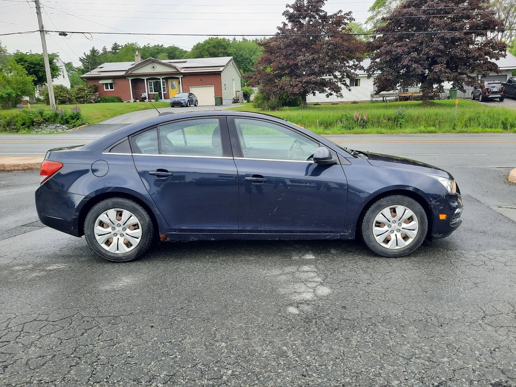 2015 Chevrolet Cruze 1LT in Hebbville, Nova Scotia - 5 - w1024h768px