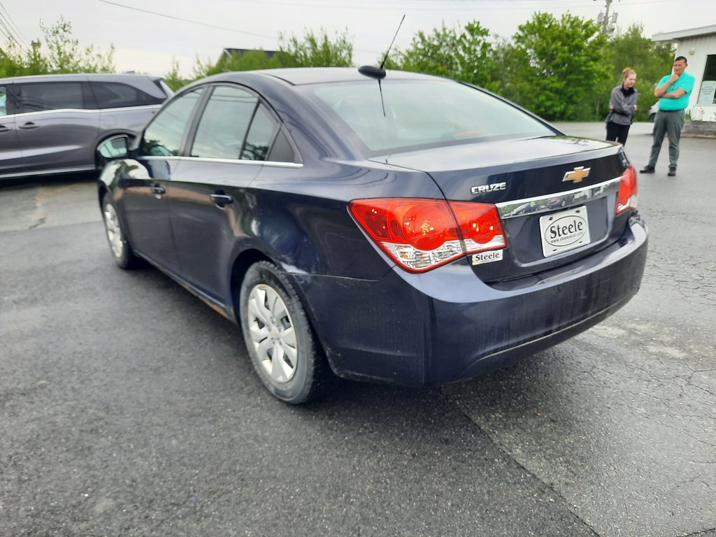 2015 Chevrolet Cruze 1LT in Hebbville, Nova Scotia - 7 - w1024h768px