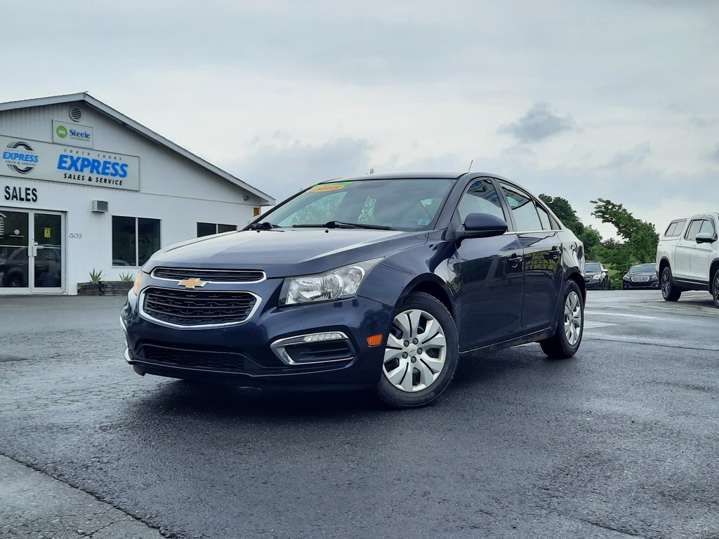 2015 Chevrolet Cruze 1LT in Hebbville, Nova Scotia - 1 - w1024h768px
