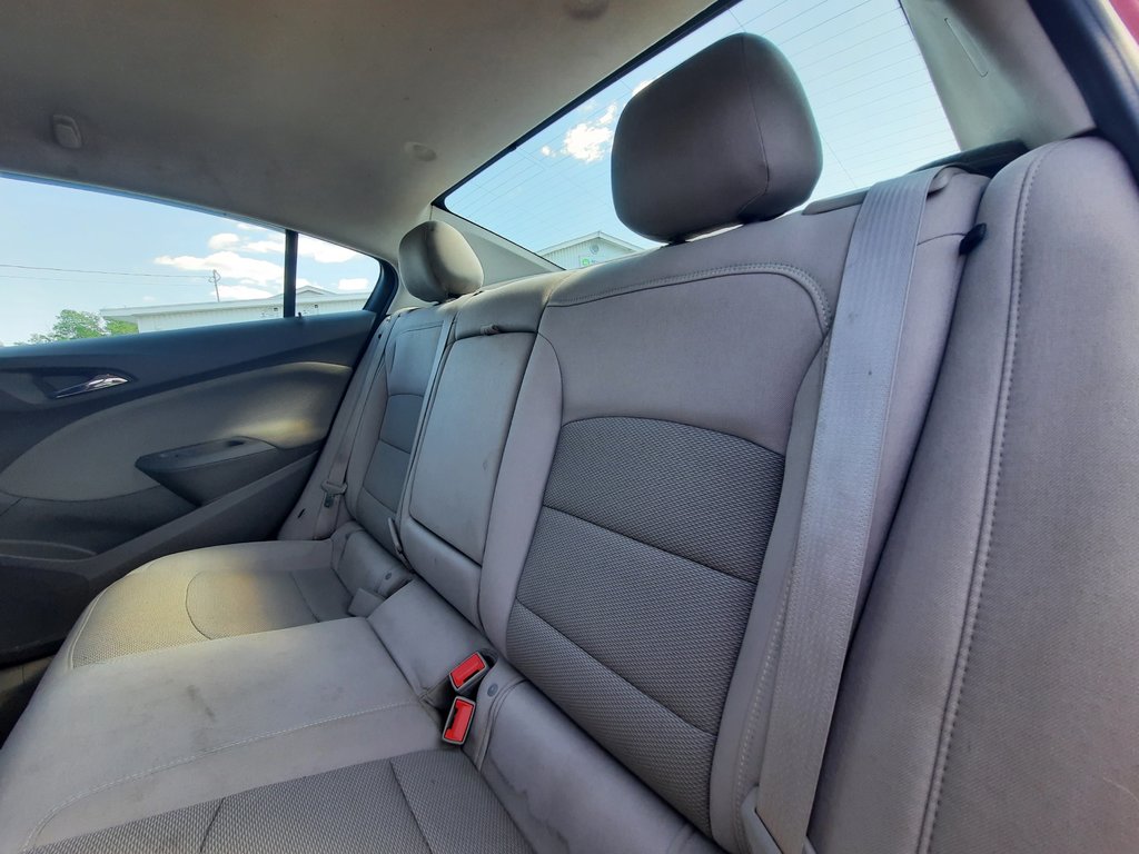 2016 Chevrolet Cruze LT in Hebbville, Nova Scotia - 24 - w1024h768px