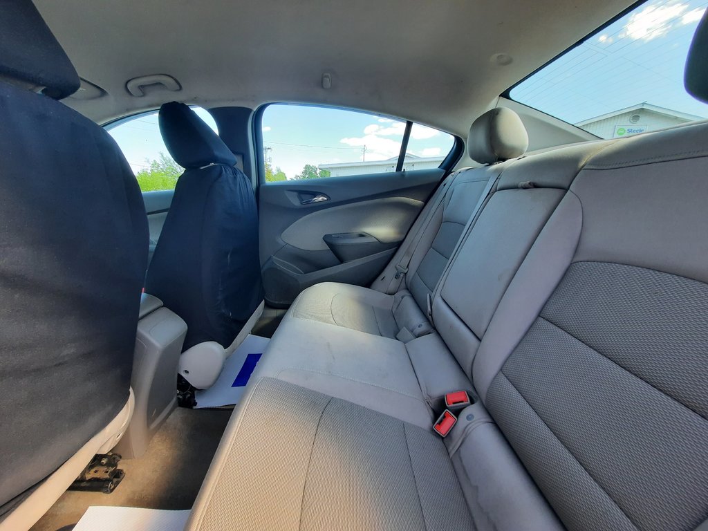 2016 Chevrolet Cruze LT in Hebbville, Nova Scotia - 25 - w1024h768px