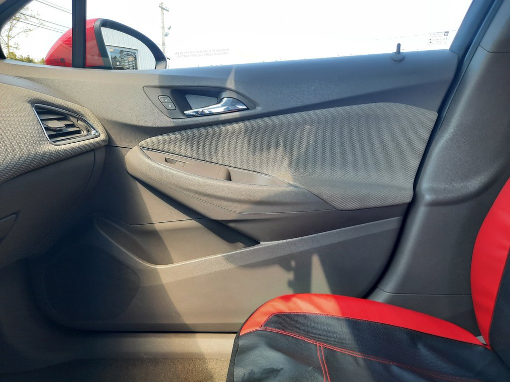 2016 Chevrolet Cruze LT in Hebbville, Nova Scotia - 21 - w1024h768px