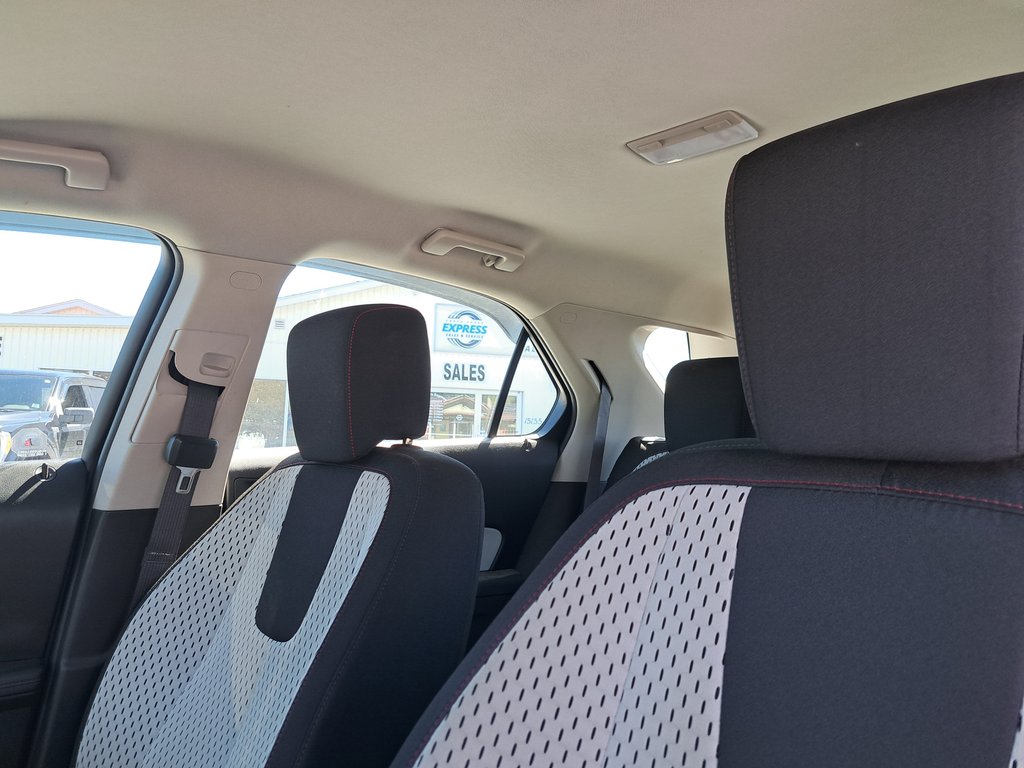 2011 Chevrolet Equinox LS in Hebbville, Nova Scotia - 4 - w1024h768px